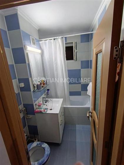 4 camere confort 1 Decoamandat, etaj superior, Mobilat, 80 mp - Viziru 3 - 12