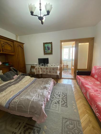 Garsoniera vis a vis de Hala Centrala - 2