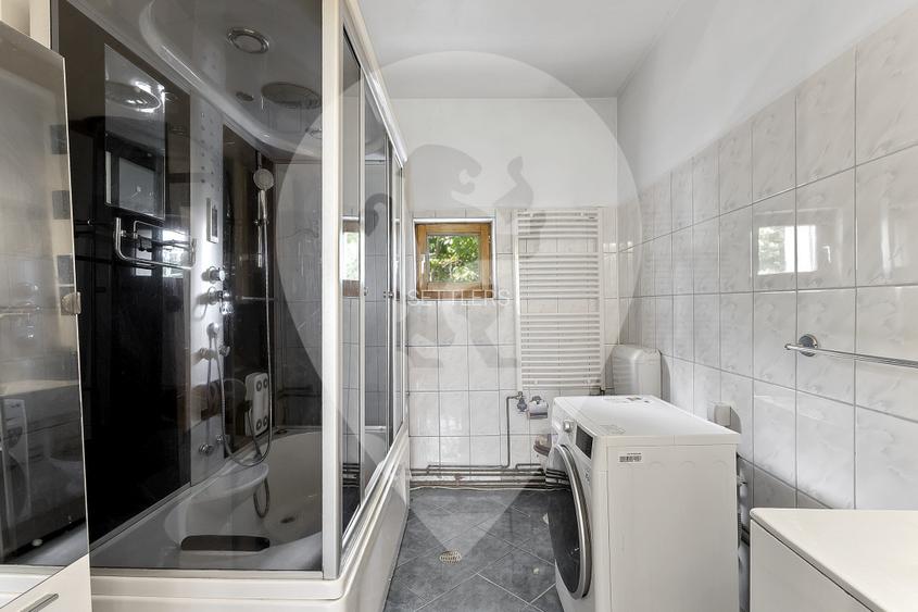 Casa singur in curte Schei - 20