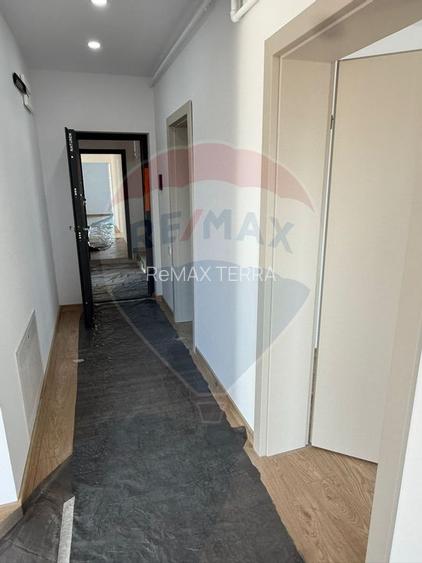 APARTAMENT CONFORT LUX DE VANZARE IN CENTRUL VECHI 4 CAMERE - 17