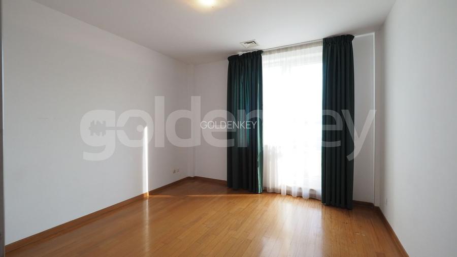 Apartament insorit cu 4 camere si terasa generoasa, 2 garaje - 13