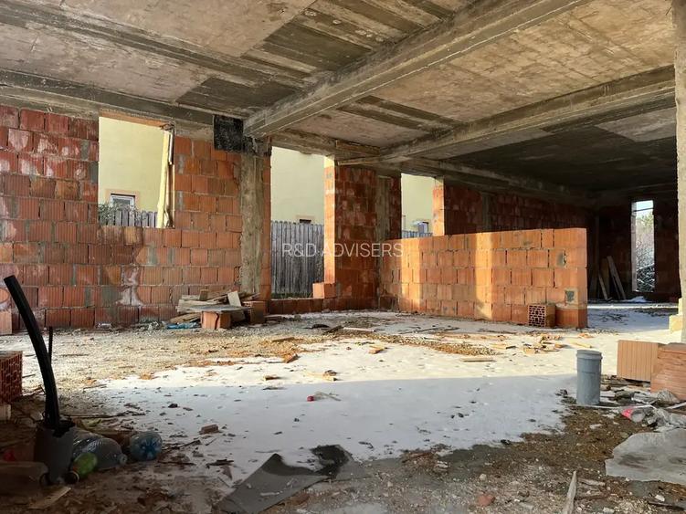 Casa la rosu / 1.328 mp teren / AC valabila / Otopeni 9 Mai - 5