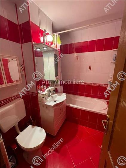 Apartament 3 camere decomandate si balcon zona Vasile Aaron Sibiu - 9