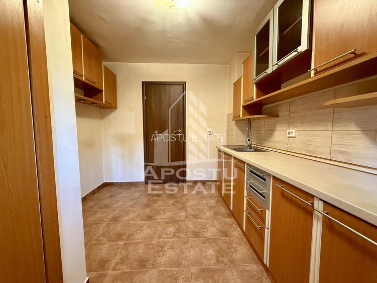 Apartament cu 3 camere, 2 bai, centrala proprie, zona Soarelui - 4