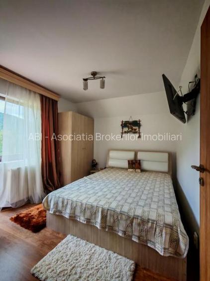 Busteni Kalinderu Vila 5 dormitoare supr 250mp - 40