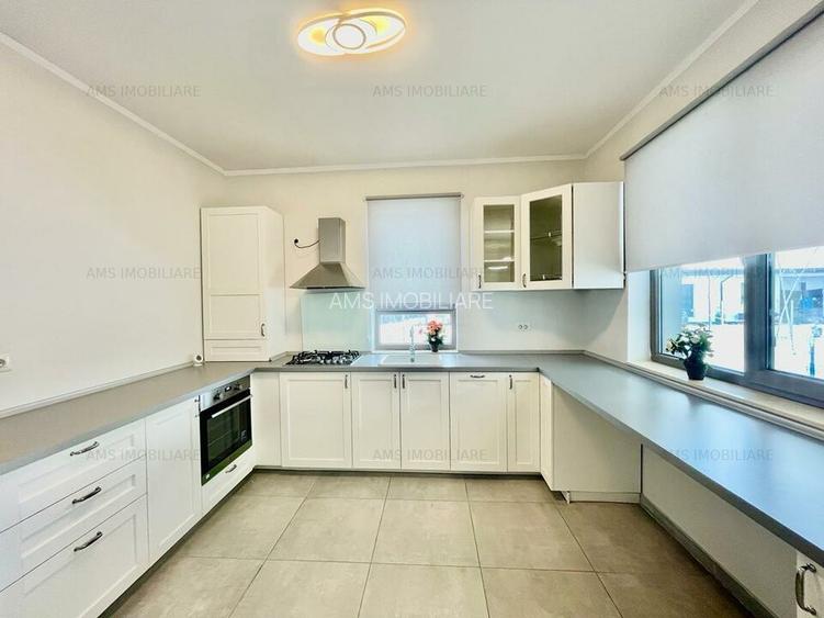 SUPERB / GRADINA GENEROASA / LOC PARCARE - 6