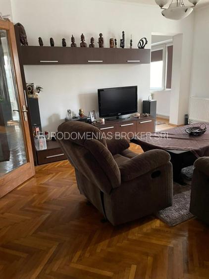 VILA UNICAT,  IMPOZANTA DIN PERIOADA INTERBELICA, D+P+M,ULTRACENTRAL - 25