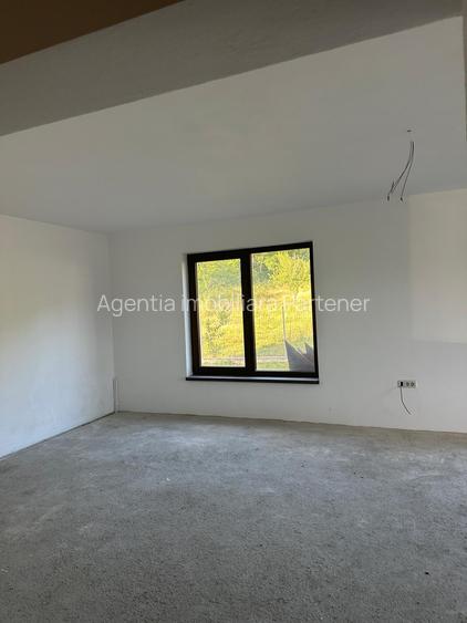 Casa P+E, teren 6.900 mp, sat Barbatesti / com Cocu /jud Arges - 6
