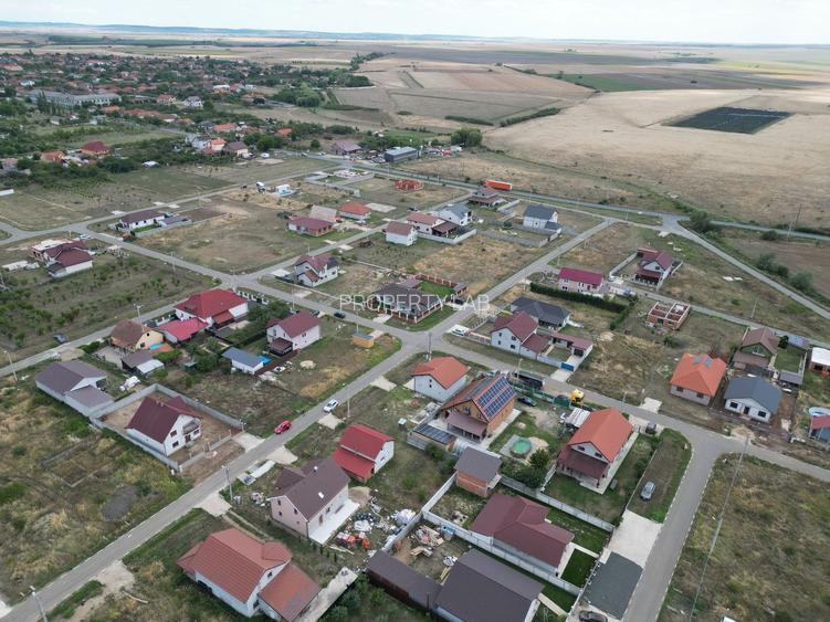 Casa la gri in Frumuseni - 10