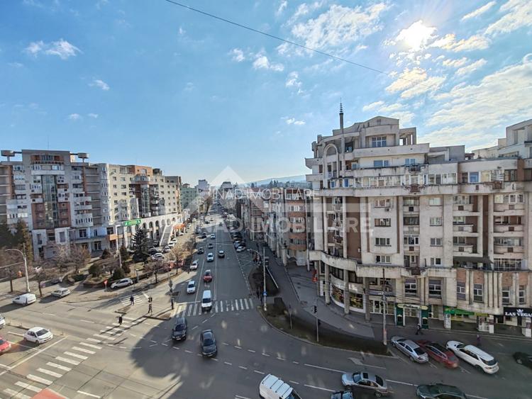 Apartament cu 3 camere, 80 mp, 2 bai, zona Centrala (Piata Cipariu) - 14