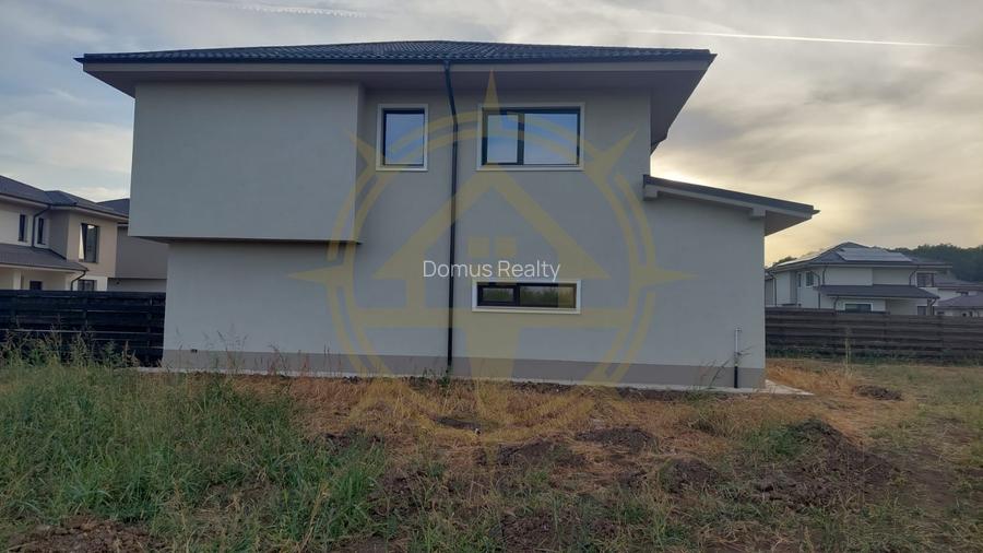 DOM00372 - Vila de vanzare in Corbeanca zona centrala - 8