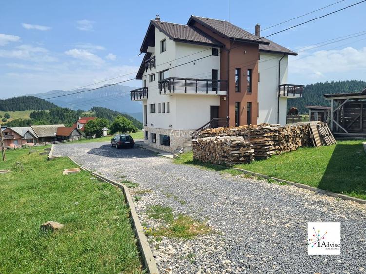 Vila Cu Panorama De Vanzare In Fundata - 3