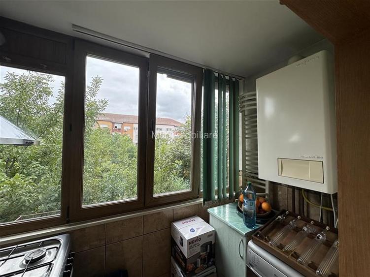 Mobilat si utilat la etajul 2 cu 2 bai - 4