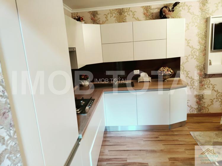 Vila Stefanesti zona Zavoi, partial mobilata. - 4