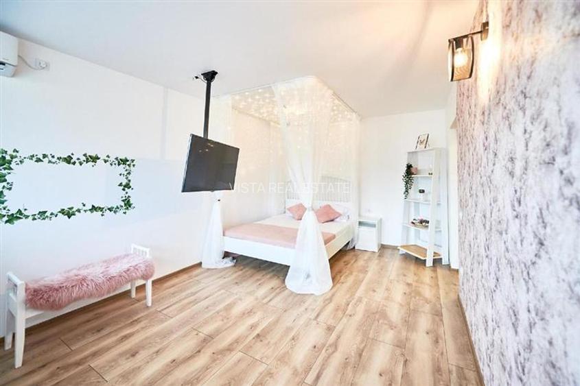 Garsoniera cu Jacuzzi, Priveliste Superba si Randament Investitional de Pana la - 4