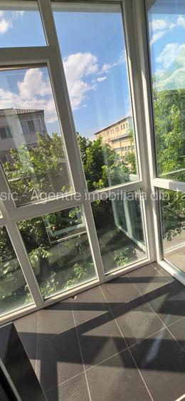 Vanzare apartament 2 camere, etaj 3 , Micro 6 Targoviste - 9