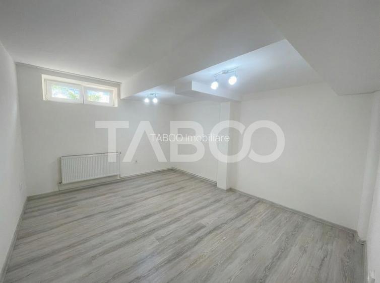 Garsoniera renovata decomandata 32 mp utili in Sibiu - 2