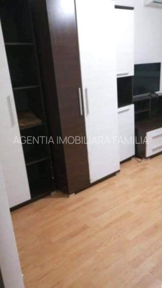 Garsoniera etaj 4, zona Micro 14, Liceul 9 - 4