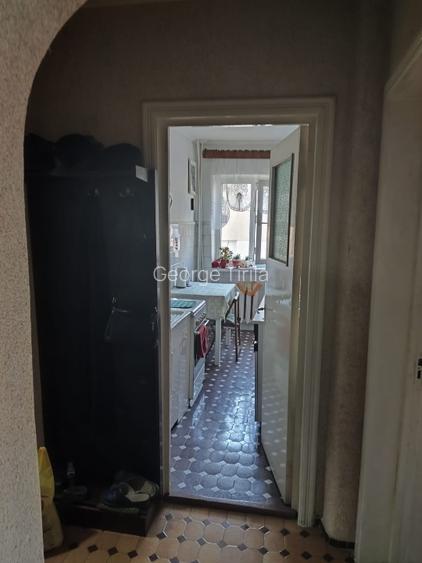 Vand apartament  3 camere, izolat exterior,bloc antiseismic vis-a-vis Comisariat - 7