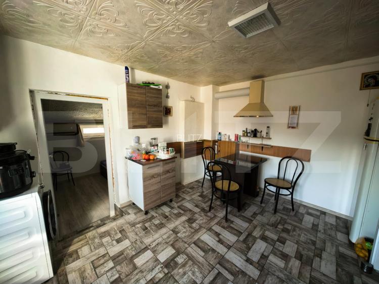 Casă de vânzare, 55 mp, zona Erbiceni - 11