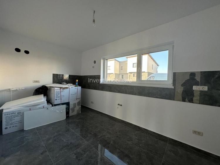 Casa cu dormitor/ birou la parter, 5 camere. Popas Pacurari - 12