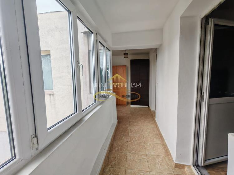 Apartament cu 3 camere de inchiriat - 14