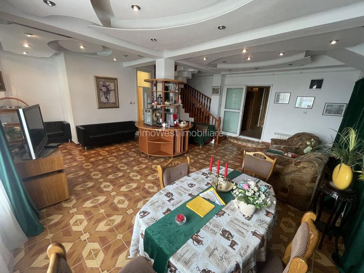 Casa | 9 camere | Garaj | Piscina | Teren 3.000 mp | Comision 0% - 21