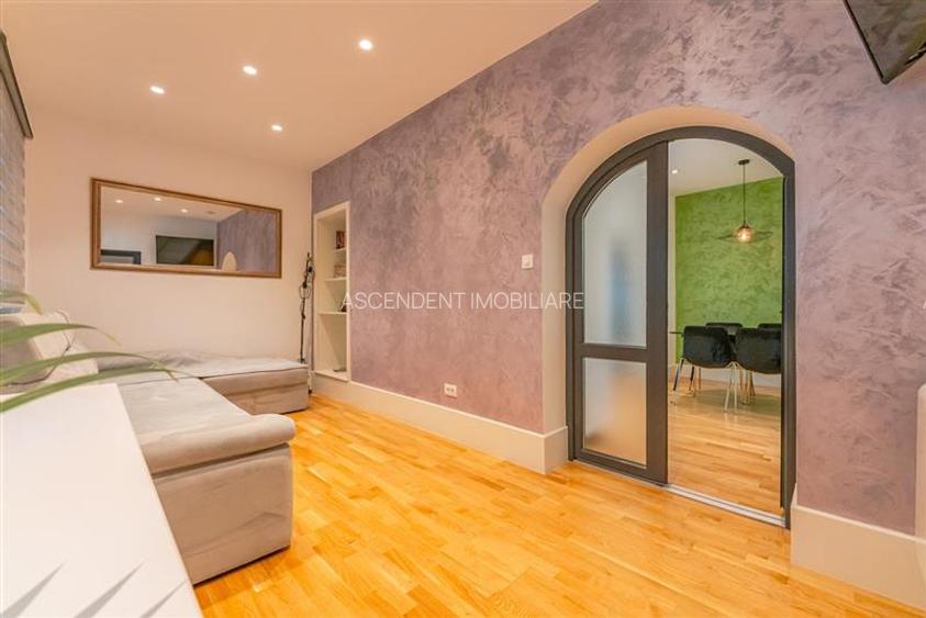 FILM& 3D! Vila high tech, cu semineu, jacuzzi, terasa, 10 camere, Central, Braso - 19