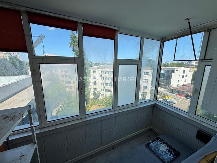 City park mall-apartament 3 camere decomandat cu gaze - 9