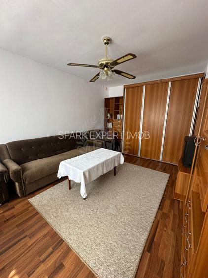 2 CAMERE // SALA SPORTURILOR // MOBILAT SI UTILAT - 28