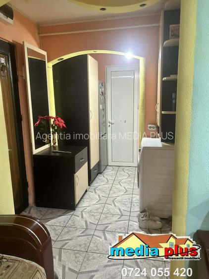 Apartament 4 camere de vânzare, Micro 38, mobilat și utilat, - 8