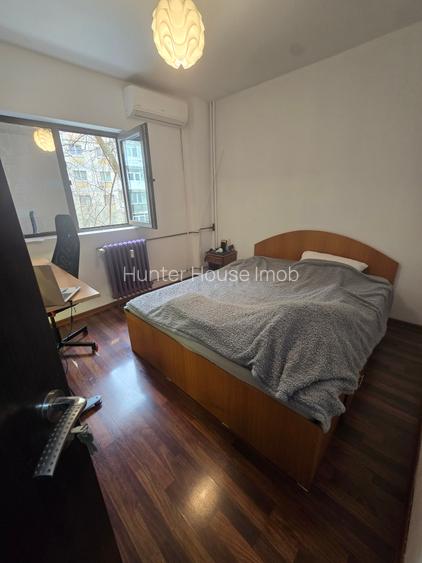 Apartament 3 camere, 2 băi cu geam, aproape de metrou Gorjului. Bloc din 1981 - 5