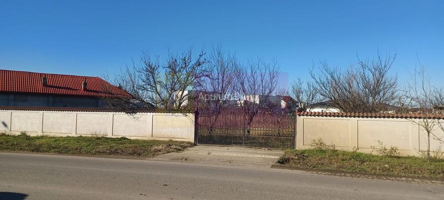 Săbăreni, teren construibil 2040 mp, stradal cu utilităti - 2