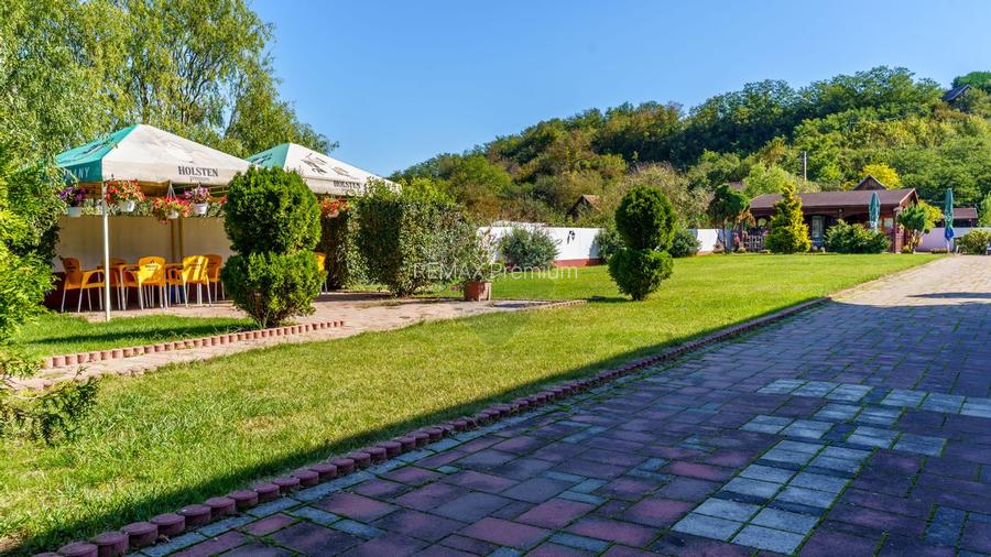 Pensiune cu 16 camere de vanzare, potential investitie,COMISION 0 - 6