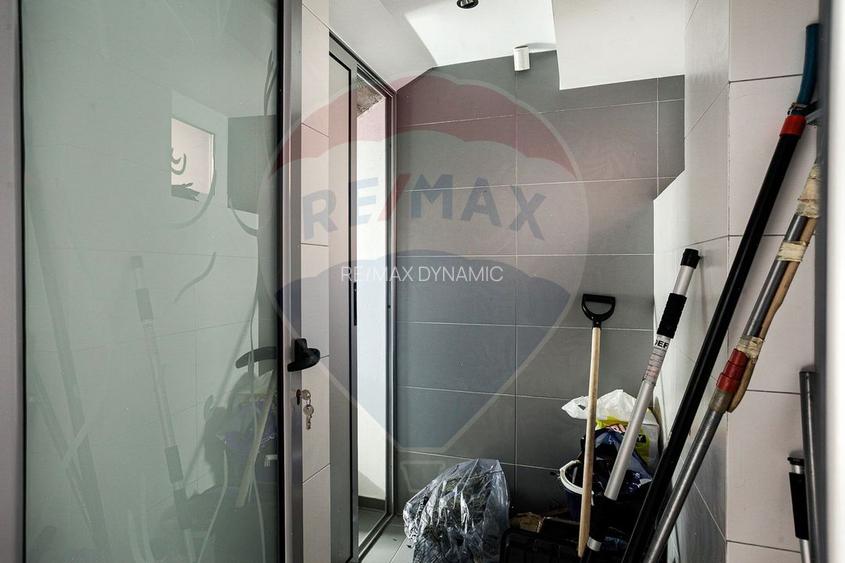 Clădire de birouri Micalaca pe principală, vad si vizibilitate sporită - 3