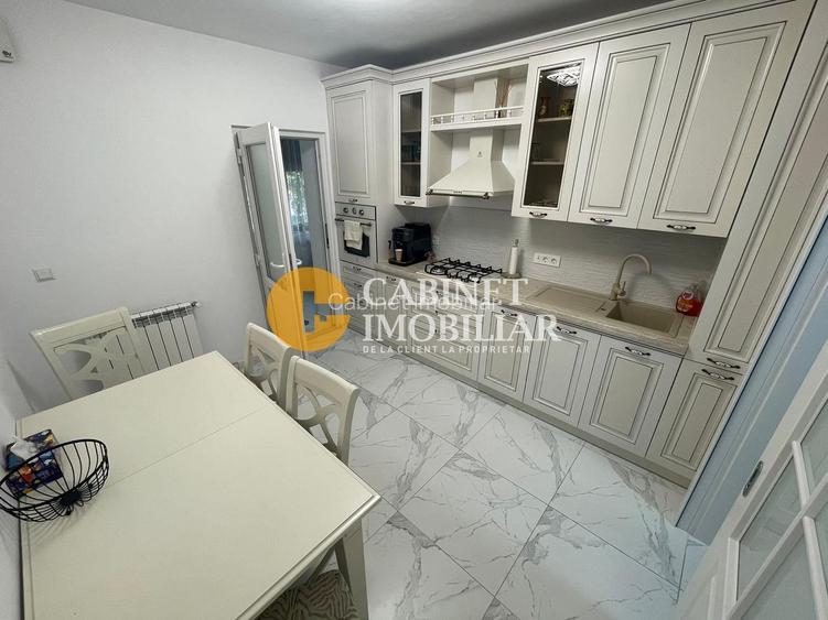 Central - Tg Cucu bloc tip Vila - 2 camere Decomandat RENOVAT 60mp - 2