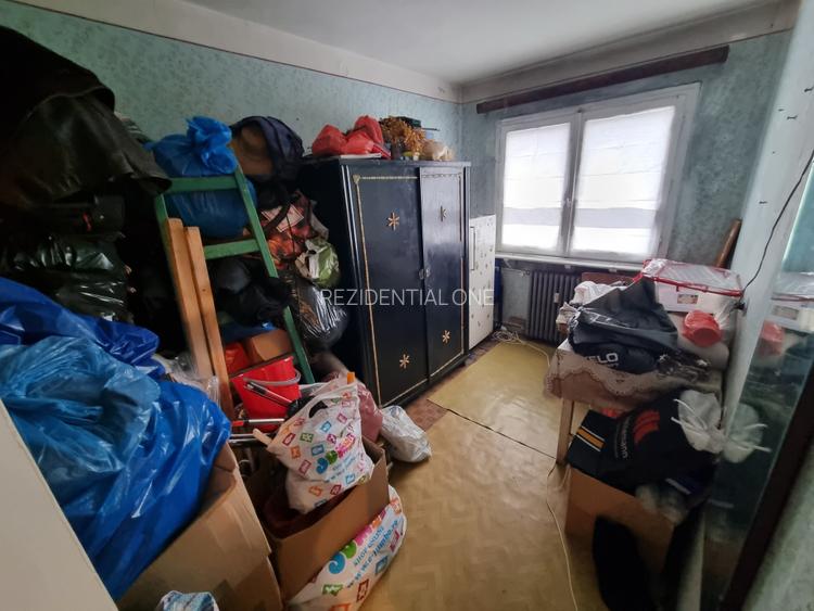 Clinica Luxor- 9 Mai- Ultracentral-3 camere/etaj 3, necesită renovare - 9