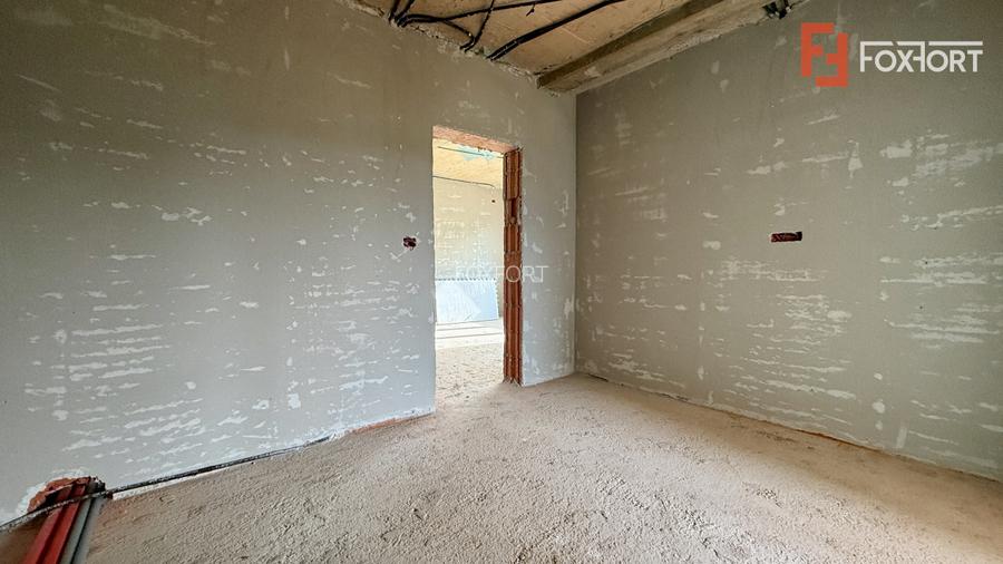 Duplex de vanzare, 3 camere pe parter + pod - Mosnita Veche - 8