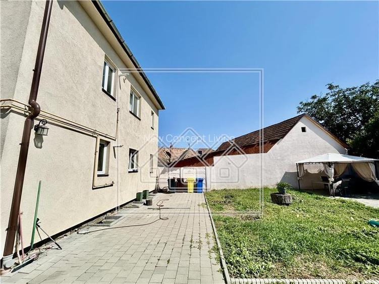 Casa individuala de vanzare in Sibiu, 373mp teren, 8 camere, zona buna - 13