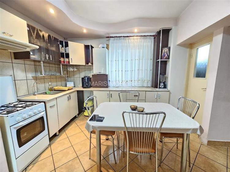 Tudor 3 camere etaj 2 cu balcon 16 mp zona Fortuna - 13