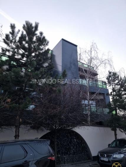 CLINICA COLENTINA i De vanzare 7 camere cu lift 13 pers - 19