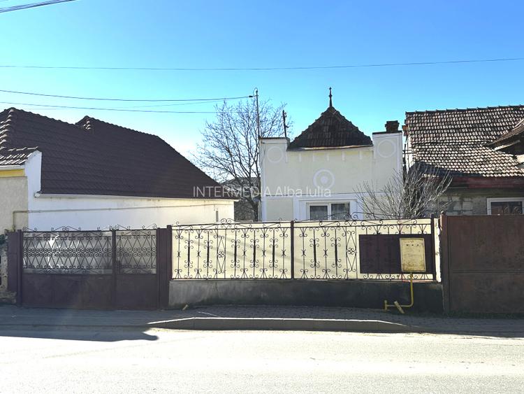 Casa Vanzare Centru Ultracentral 110 mp cu 581 Mp Teren Utilitati Asfalt - 3