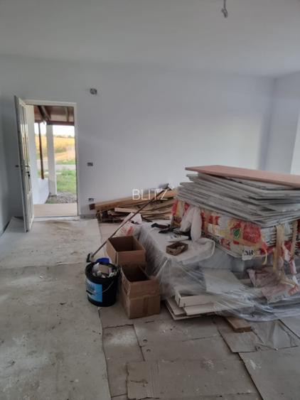 Casa duplex de vanzare ,320mp,Dornesti