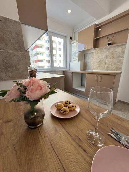 Proprietar vând apartament 2 camere – Mutare imediată integral mobilat