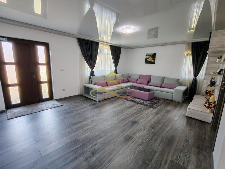 Casa complet mobilata, 3 dormitoare, garaj și livada – Racaciuni