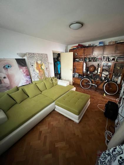 Apartament 2 camere in Strada Cometei, etaj 1, semidecomandat, liber la vanzare! - 4