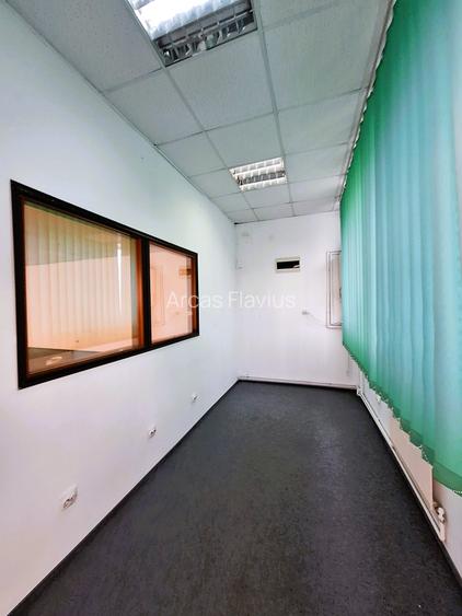 Showroom de inchiriat 300mp / vitrina 30m /parcare /ultracentral! - 3