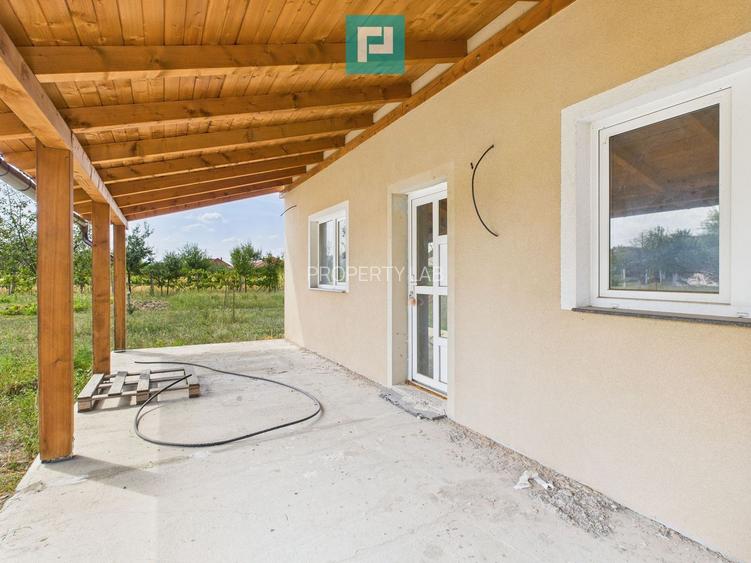 Casă cu 2 camere și teren în Gai - 2