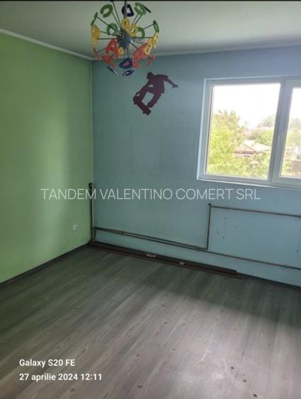 Chitila Centru ,Vila 6 camere - 8