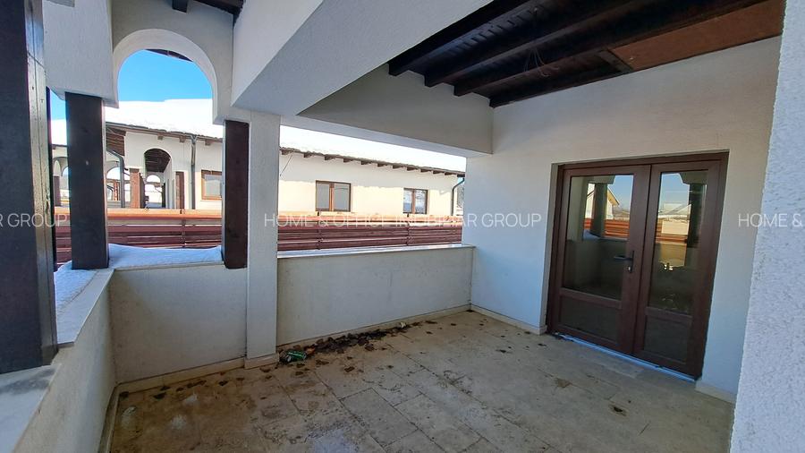 CASA 4 CAMERE CU SUPRAFATA GENEROASA IN  STIL NEOROMANESC - 49